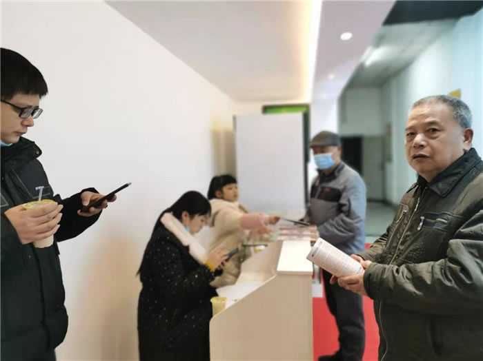 四川中青旅綿陽分社、綿陽市中旅假日旅行社、綿陽自來文化傳播有限公司24H自助售貨服務盛大開業(yè)