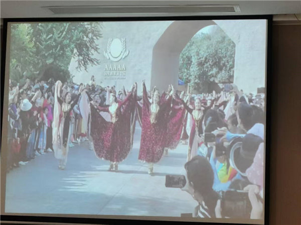 “金色胡楊 南疆盛景”秋攝漫旅行空調(diào)專(zhuān)列13日游